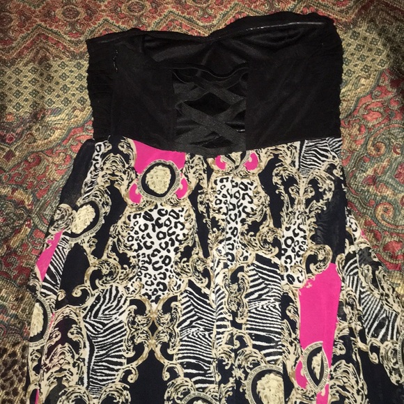 Dress - Picture 3 of 4